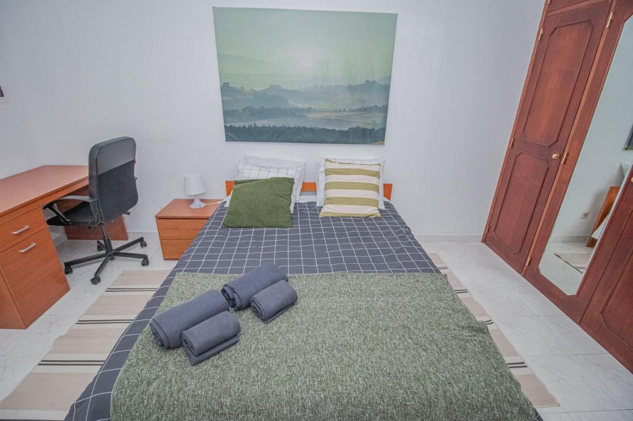 Charming Private Rooms In An Apartment A1 Penha - Faro FAO Exterior foto